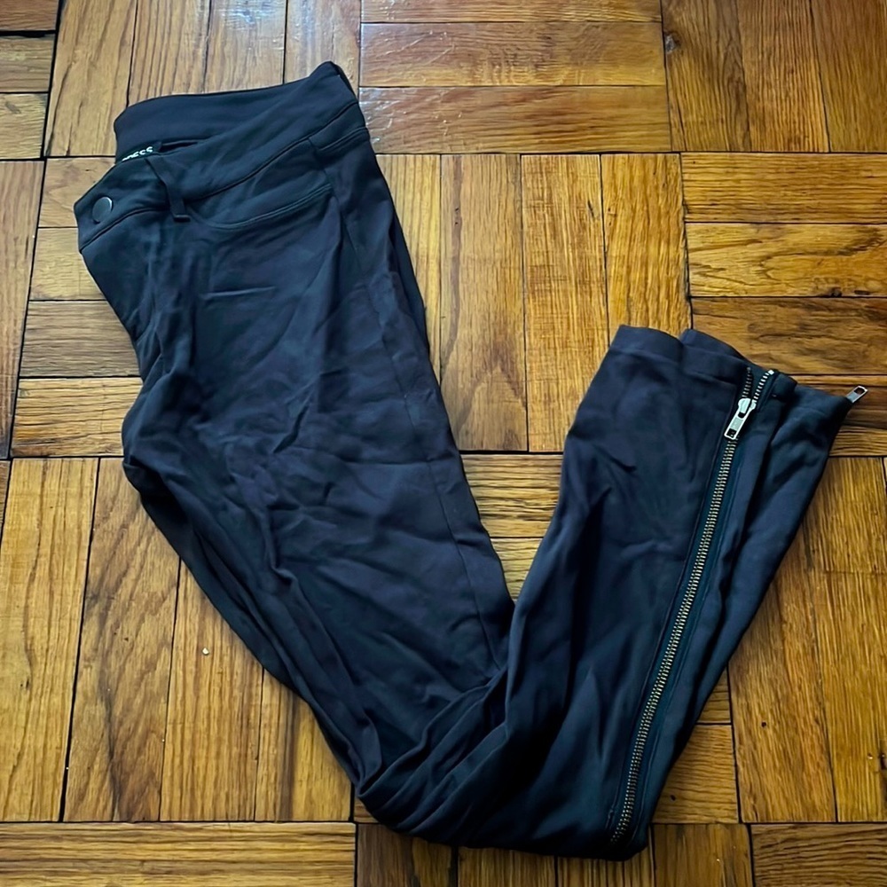 Express dark gray leggings with zipper on sides size: S